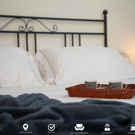 Homey Experience - Central Stay La Maddalena  Bagian luar foto
