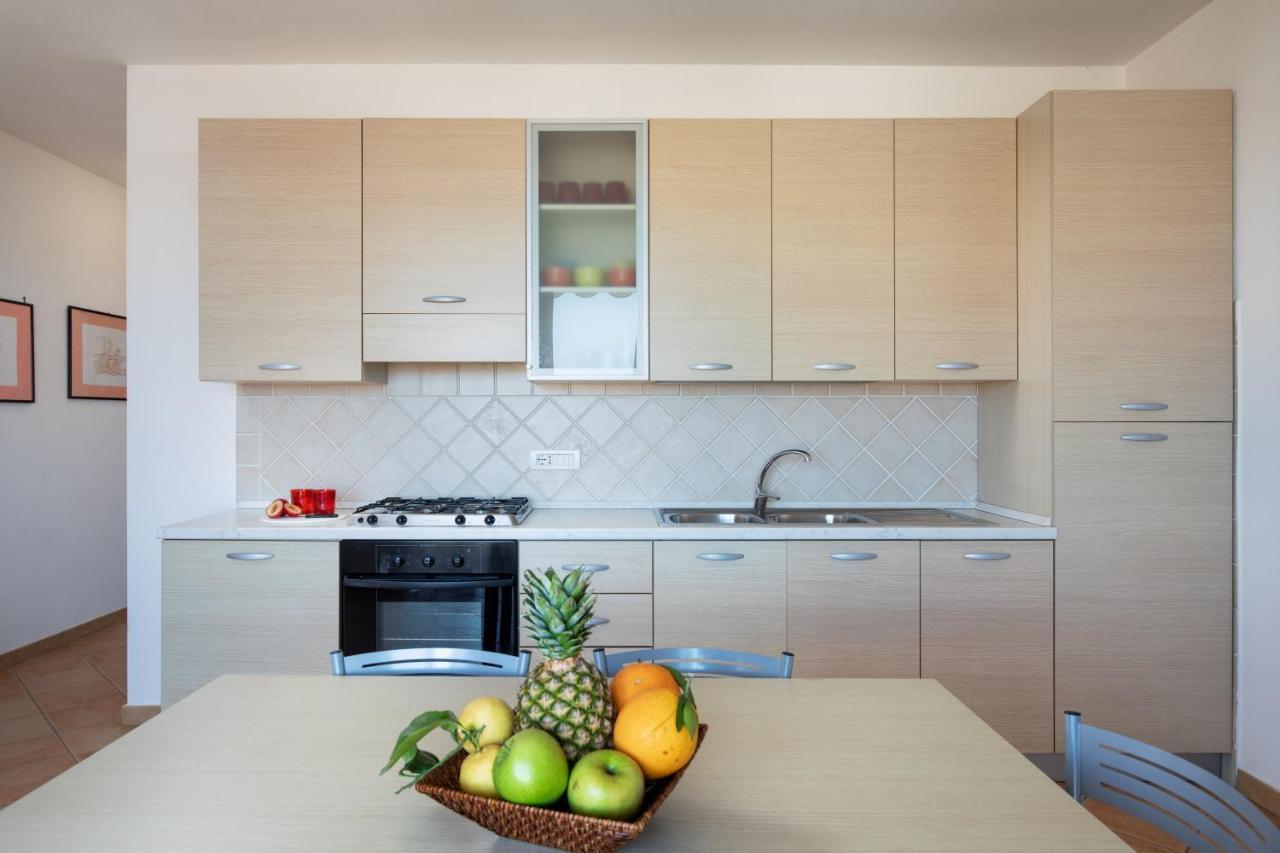 Homey Experience - Central Stay La Maddalena  Bagian luar foto