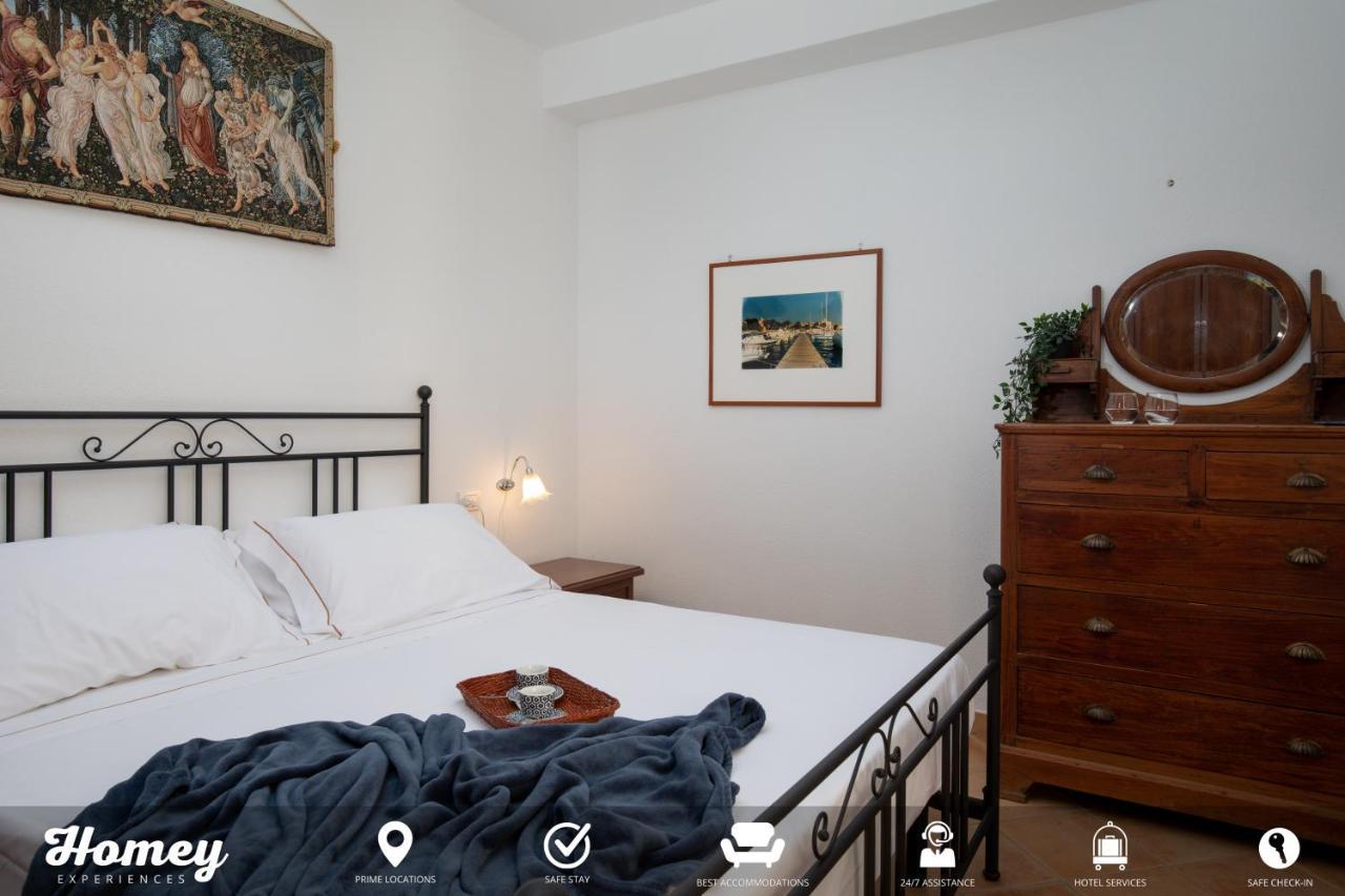 Homey Experience - Central Stay La Maddalena  Bagian luar foto
